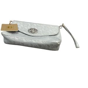 Elegant Silver Women Bag